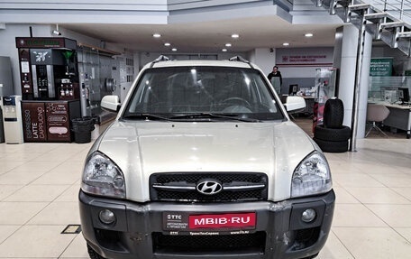 Hyundai Tucson III, 2007 год, 690 000 рублей, 2 фотография