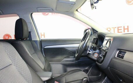 Mitsubishi Outlander III рестайлинг 3, 2012 год, 1 279 000 рублей, 10 фотография