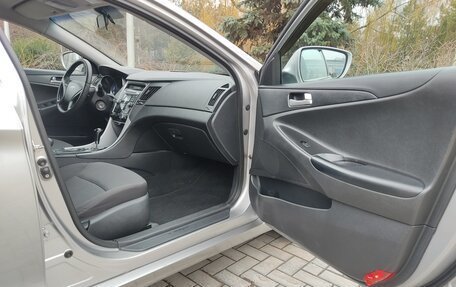 Hyundai Sonata VI, 2010 год, 1 200 000 рублей, 13 фотография