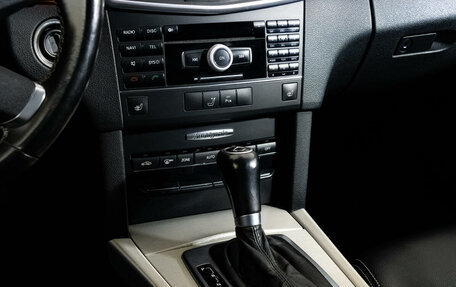 Mercedes-Benz E-Класс, 2010 год, 2 936 777 рублей, 20 фотография