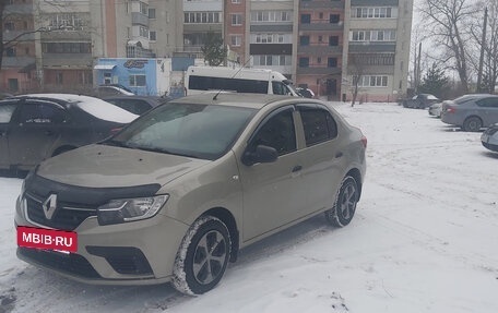 Renault Logan II, 2019 год, 900 000 рублей, 7 фотография