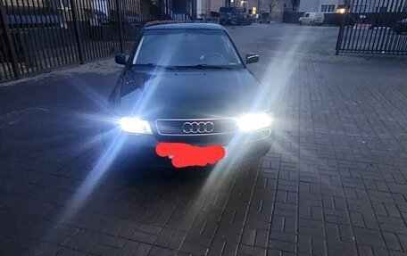 Audi A4, 1996 год, 250 000 рублей, 4 фотография