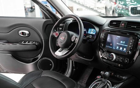 KIA Soul II рестайлинг, 2018 год, 1 499 000 рублей, 15 фотография