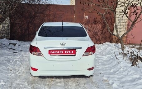 Hyundai Solaris II рестайлинг, 2011 год, 875 000 рублей, 11 фотография