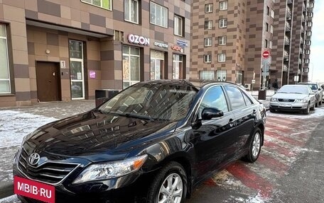 Toyota Camry, 2011 год, 1 300 000 рублей, 2 фотография