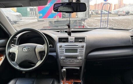 Toyota Camry, 2011 год, 1 300 000 рублей, 6 фотография