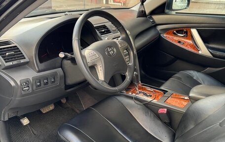 Toyota Camry, 2011 год, 1 300 000 рублей, 5 фотография