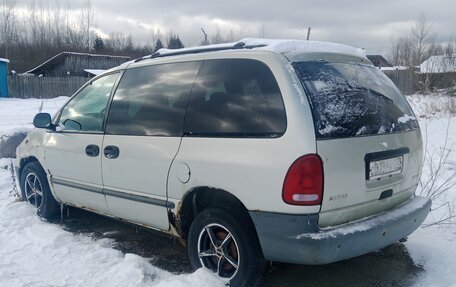 Dodge Caravan III, 2000 год, 160 000 рублей, 2 фотография