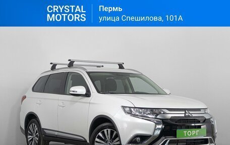 Mitsubishi Outlander III рестайлинг 3, 2019 год, 1 229 000 рублей, 2 фотография