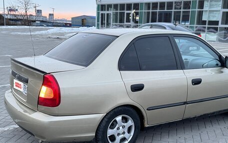 Hyundai Accent II, 2004 год, 410 000 рублей, 2 фотография