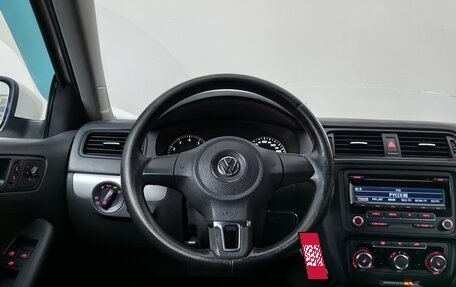 Volkswagen Jetta VI, 2011 год, 645 000 рублей, 13 фотография