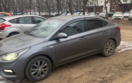 Hyundai Solaris II рестайлинг, 2017 год, 1 300 000 рублей, 5 фотография