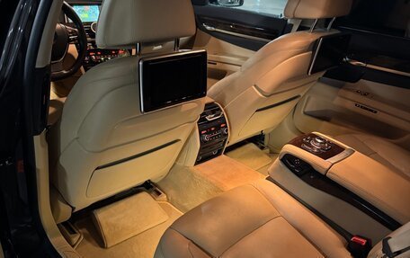 BMW 7 серия, 2012 год, 1 800 000 рублей, 11 фотография