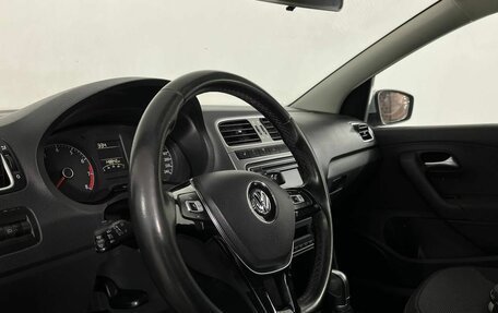 Volkswagen Polo VI (EU Market), 2017 год, 1 280 000 рублей, 13 фотография