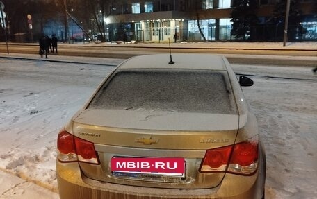 Chevrolet Cruze II, 2012 год, 680 000 рублей, 3 фотография