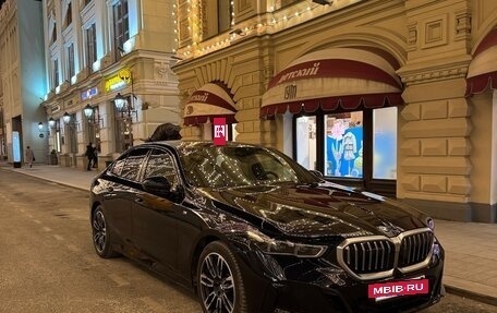 BMW 5 серия, 2024 год, 8 600 000 рублей, 3 фотография