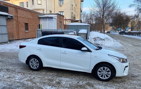 KIA Rio IV, 2018 год, 1 200 000 рублей, 3 фотография