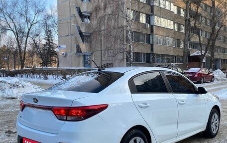 KIA Rio IV, 2018 год, 1 200 000 рублей, 4 фотография