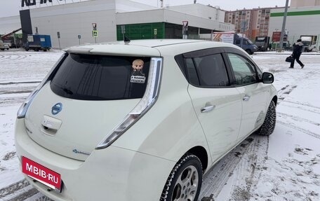 Nissan Leaf I, 2011 год, 610 000 рублей, 4 фотография