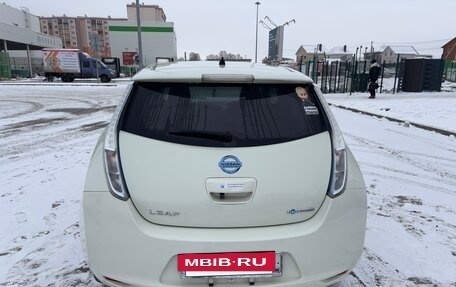 Nissan Leaf I, 2011 год, 610 000 рублей, 3 фотография