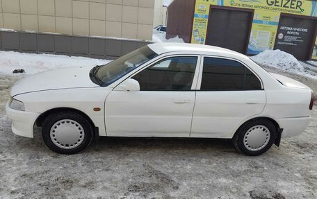 Mitsubishi Mirage VI рестайлинг, 1998 год, 250 000 рублей, 1 фотография