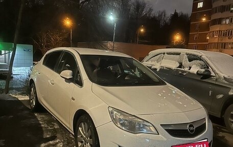 Opel Astra J, 2011 год, 780 000 рублей, 4 фотография