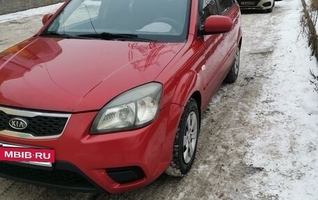 KIA Rio II, 2011 год, 670 000 рублей, 3 фотография