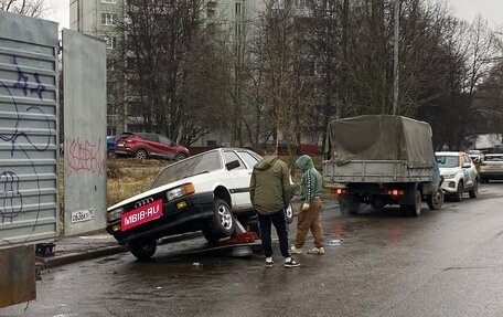 Audi 80, 1985 год, 95 000 рублей, 7 фотография