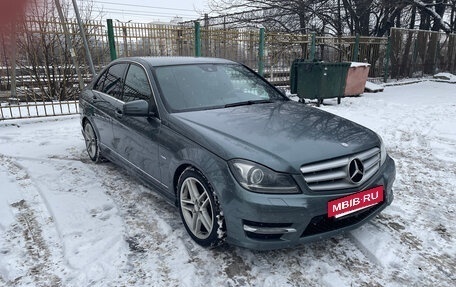 Mercedes-Benz C-Класс, 2011 год, 1 980 000 рублей, 2 фотография