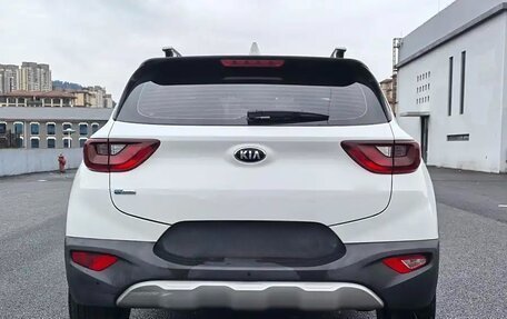 KIA Stonic, 2020 год, 1 098 000 рублей, 5 фотография