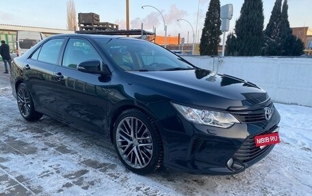 Toyota Camry, 2015 год, 2 750 000 рублей, 4 фотография