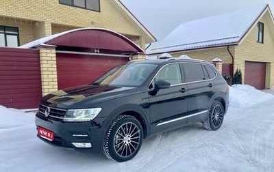 Volkswagen Tiguan II, 2021 год, 3 099 000 рублей, 1 фотография