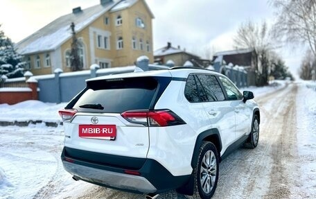 Toyota RAV4, 2021 год, 5 200 000 рублей, 3 фотография