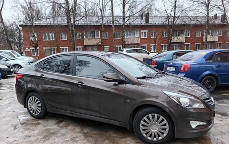 Hyundai Solaris II рестайлинг, 2014 год, 1 010 000 рублей, 2 фотография