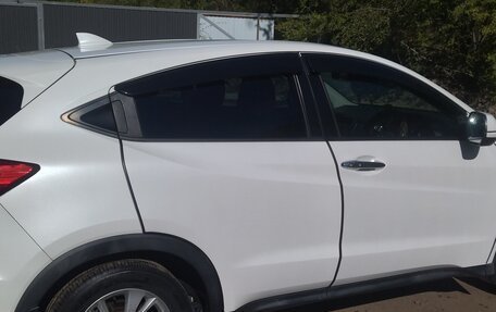 Honda Vezel, 2013 год, 1 750 000 рублей, 6 фотография