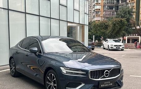 Volvo S60 III, 2021 год, 2 600 000 рублей, 3 фотография