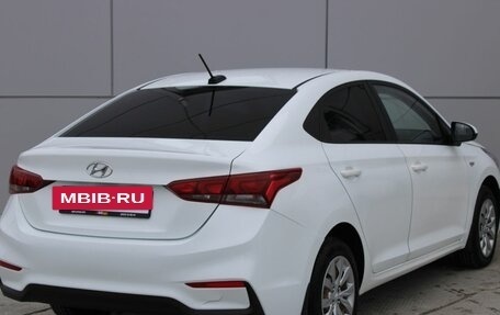 Hyundai Solaris II рестайлинг, 2017 год, 1 150 000 рублей, 5 фотография