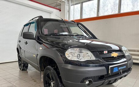 Chevrolet Niva I рестайлинг, 2016 год, 850 000 рублей, 3 фотография