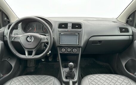 Volkswagen Polo VI (EU Market), 2015 год, 800 000 рублей, 13 фотография