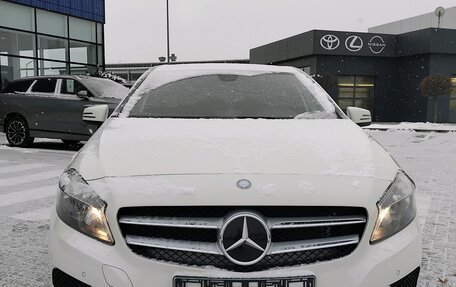 Mercedes-Benz A-Класс, 2013 год, 1 675 000 рублей, 2 фотография