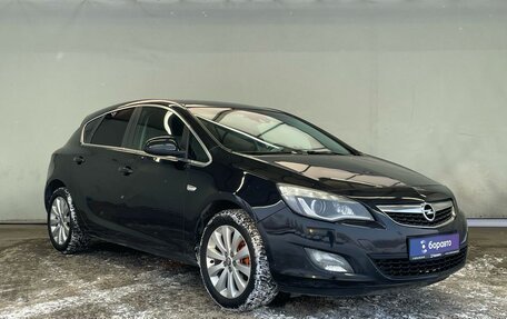 Opel Astra J, 2011 год, 790 000 рублей, 2 фотография