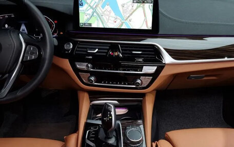 BMW 5 серия, 2021 год, 4 250 000 рублей, 6 фотография