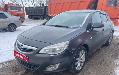 Opel Astra J, 2012 год, 799 000 рублей, 1 фотография