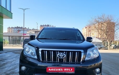 Toyota Land Cruiser Prado 150 рестайлинг 2, 2013 год, 3 700 000 рублей, 11 фотография