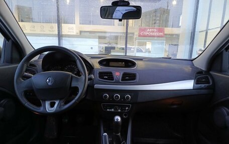 Renault Fluence I, 2010 год, 700 000 рублей, 17 фотография