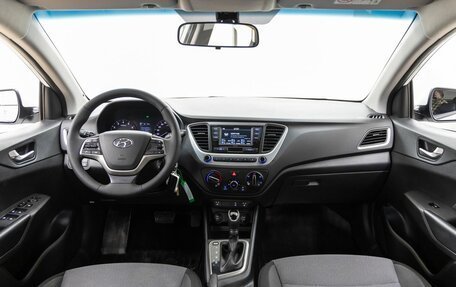 Hyundai Solaris II рестайлинг, 2017 год, 1 447 000 рублей, 14 фотография