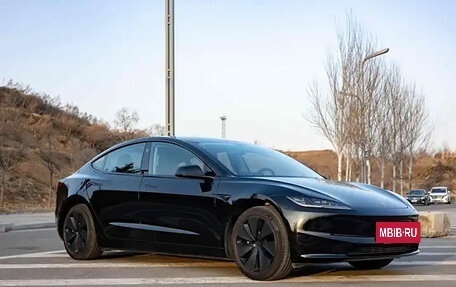 Tesla Model 3 I, 2023 год, 4 000 000 рублей, 3 фотография