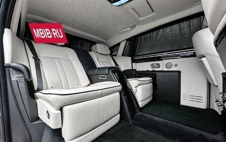 Rolls-Royce Phantom VII рестайлинг, 2016 год, 47 250 000 рублей, 24 фотография