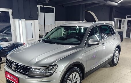 Volkswagen Tiguan II, 2017 год, 2 700 000 рублей, 1 фотография