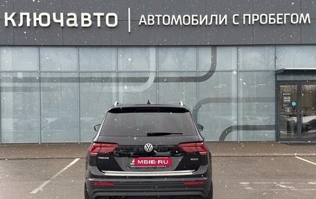 Volkswagen Tiguan II, 2018 год, 2 920 000 рублей, 10 фотография